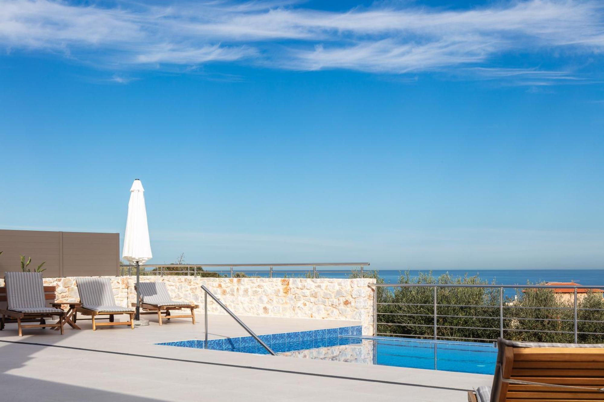 Oinolithos Luxury Villas Kalamaki エクステリア 写真