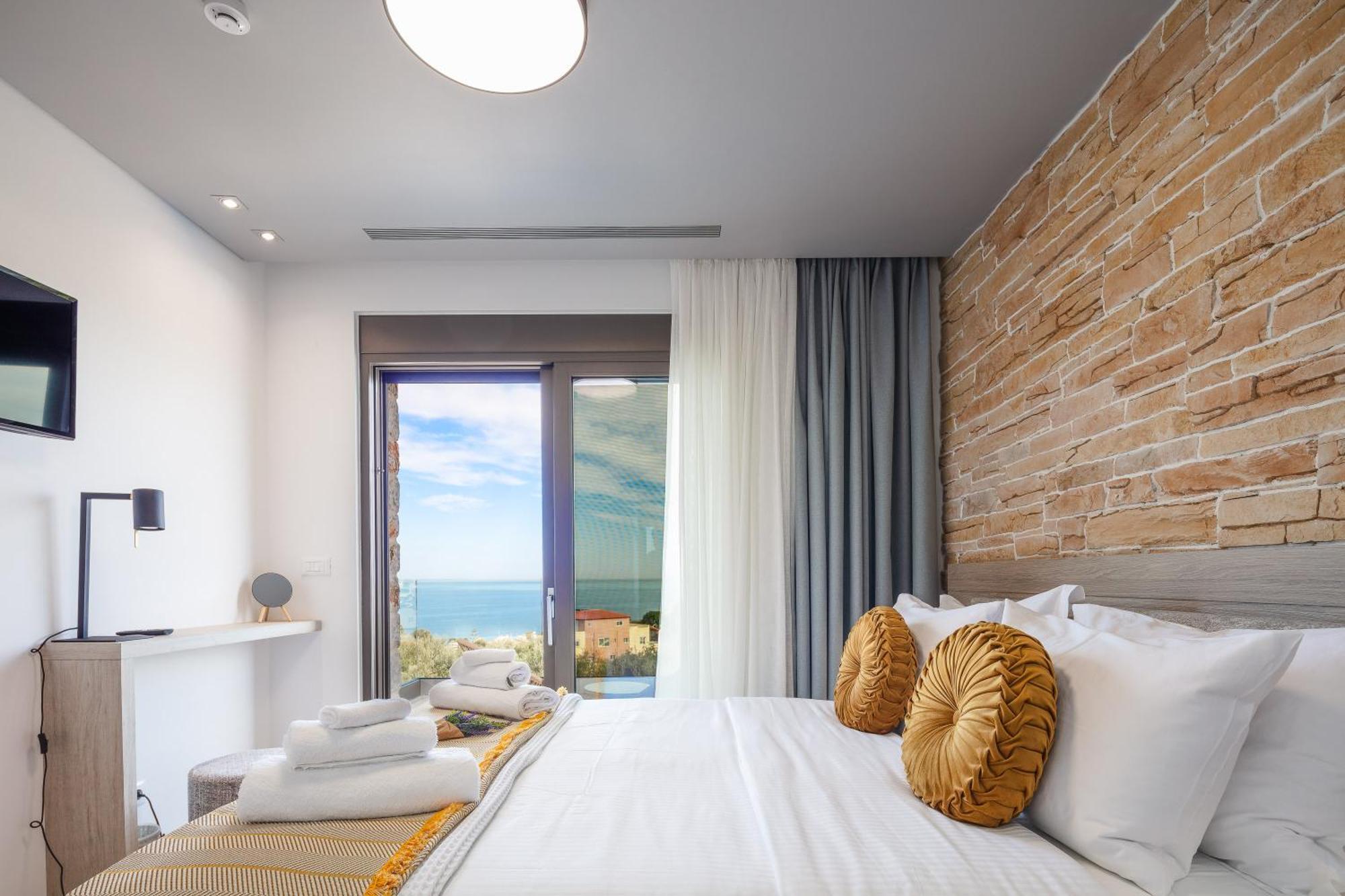 Oinolithos Luxury Villas Kalamaki エクステリア 写真