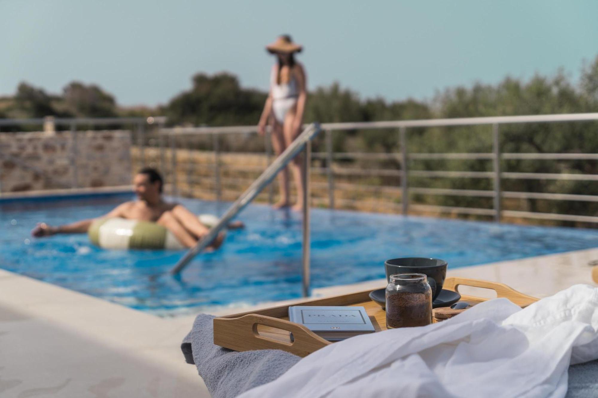 Oinolithos Luxury Villas Kalamaki エクステリア 写真